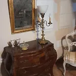 La Del Canario Bed & Breakfast *