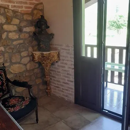 La Del Canario Bed & Breakfast Onís